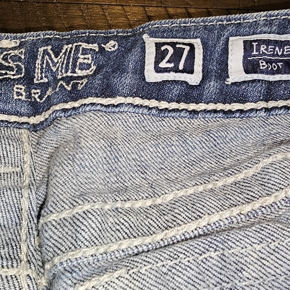 Size 27 Vintage Miss Me Jeans - Picture 3 of 3